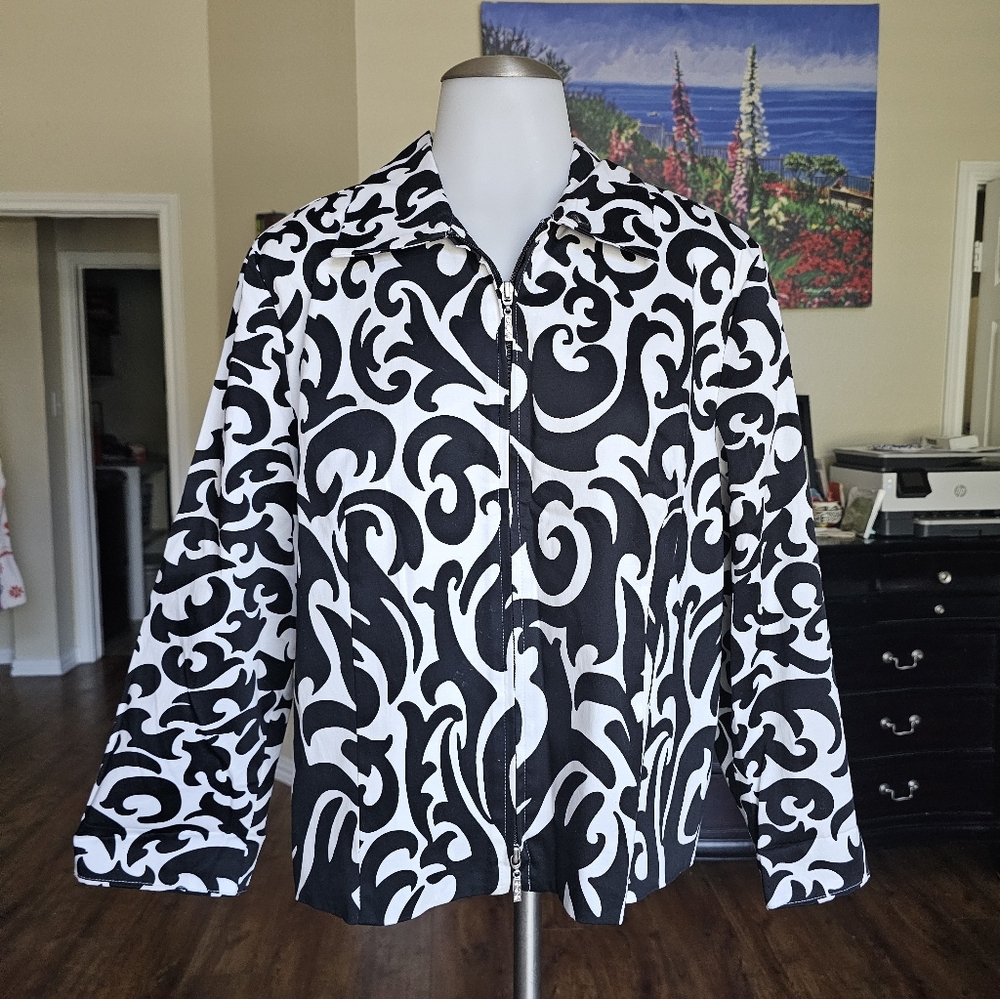 Black And White Patterned Jacket - image 1